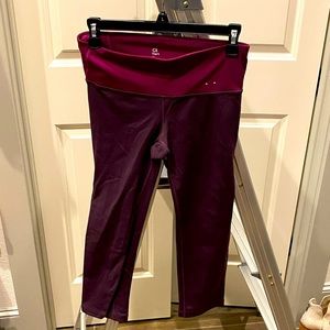 Gap fit capri workout legging
